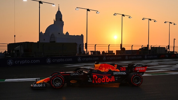 GP Arabia Saudita, FP3: Verstappen davanti ad Hamilton, Leclerc 7°