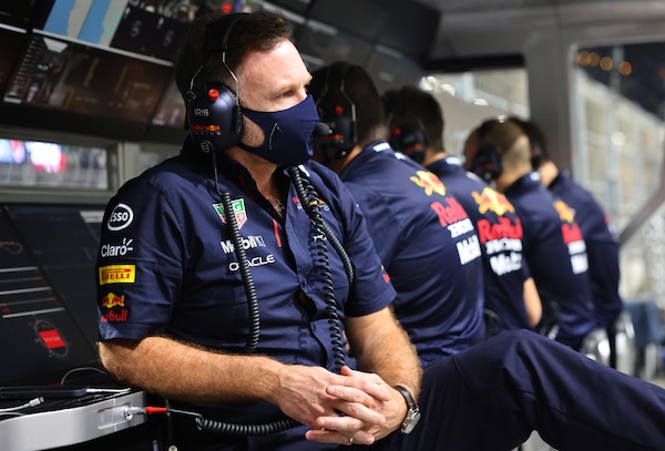 Horner: "Trattati male con la penalità, Max stava restituendo la posizione"