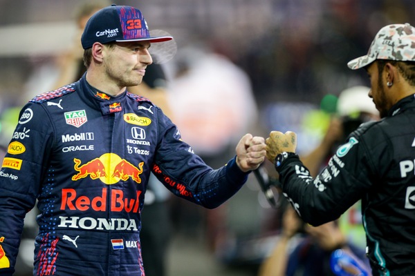F1 LIVE GP Abu Dhabi: segui la gara dalle 14 con cronaca, commenti e risultati