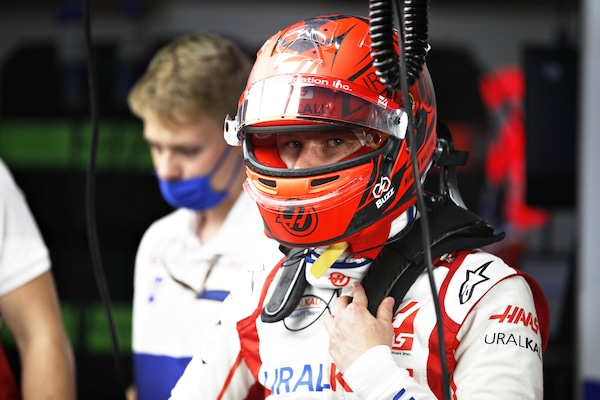 GP Abu Dhabi, Mazepin positivo al Covid: Haas in pista solo con Schumacher