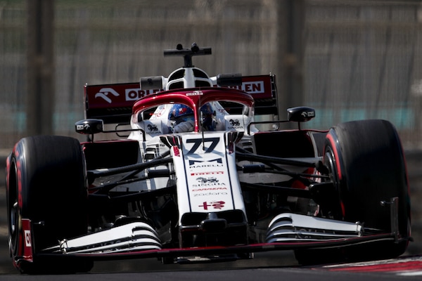 Test Abu Dhabi 2022, Bottas debutta con Alfa Romeo
