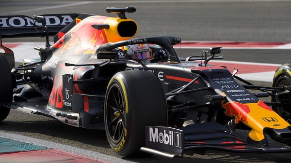 Verstappen: "Nessuno shock dalle gomme, adesso mi allontano dalla pista"