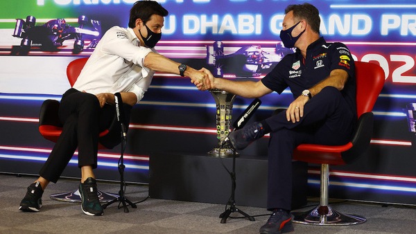 Mercedes rinuncia all'appello ma dalla FIA vuole un cambiamento