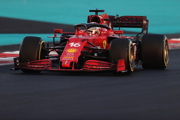 Leclerc, addio al numero 16 sulla Ferrari del 2022?
