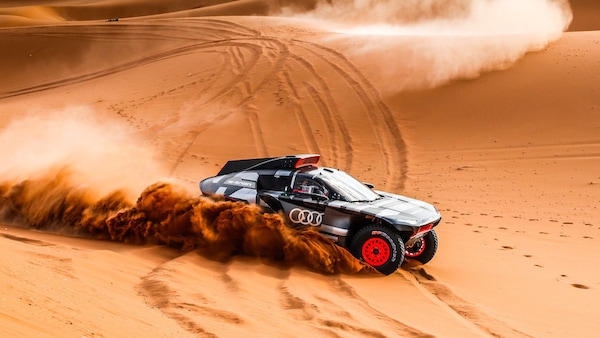 Dakar 2022, Sainz: "Incertezza ma vogliamo essere in lotta"