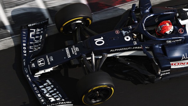 AlphaTauri, la monoposto 2022 supera i crash test