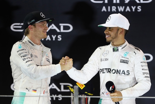 Bottas miglior compagno in carriera secondo Hamilton, Rosberg la prende con un sorriso