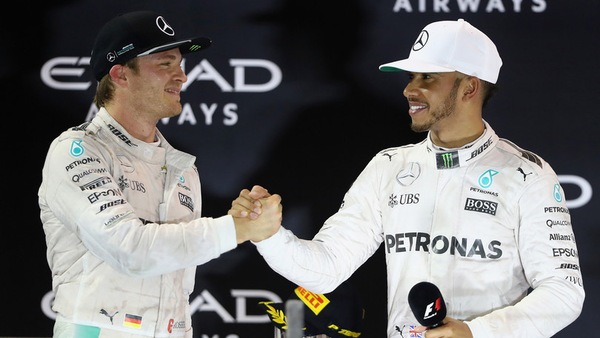 Bottas miglior compagno in carriera secondo Hamilton, Rosberg la prende con un sorriso