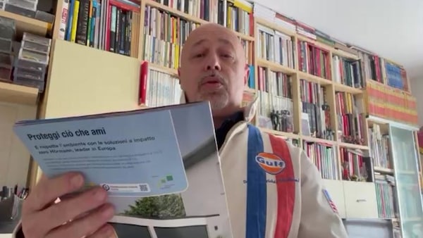 Nel nuovo numero di As: "Un cuore tutto per Loeb e l'intervista esclusiva a Giovinazzi"