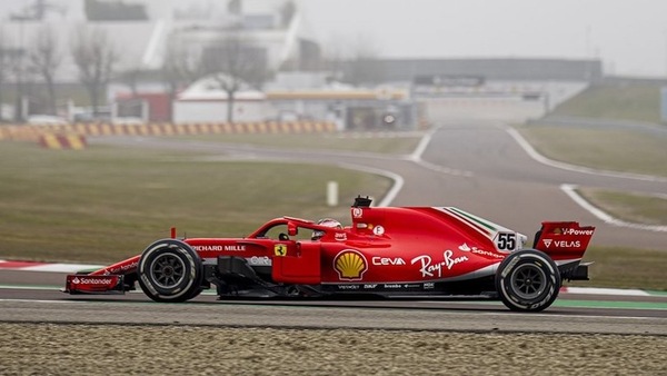 Test Ferrari: Sainz completa 59 giri, Leclerc in azione al pomeriggio