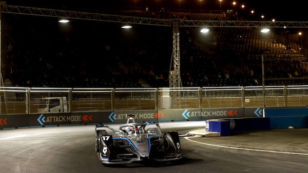 ePrix Ad Diriyah-1: domina Mercedes, De Vries davanti a Vandoorne