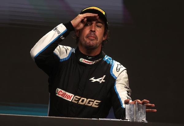 Alonso: "Al muretto siamo forti, adesso serve un pacchetto competitivo"