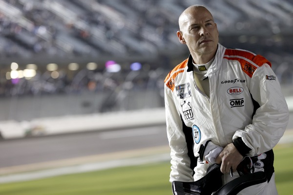 Nascar, impresa Villeneuve: qualificato alla Daytona 500