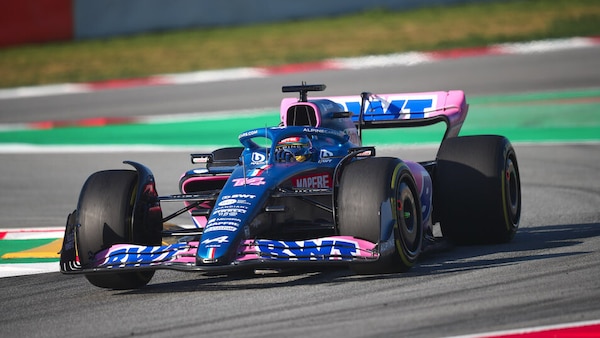 Alonso, è un'Alpine all'inseguimento