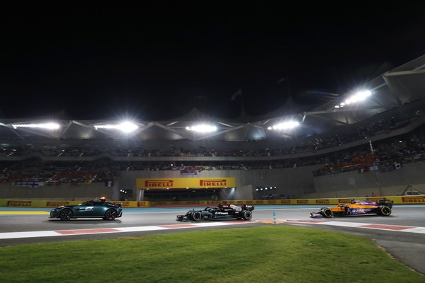 Regola sulla Safety Car, la FIA cambia una parola cruciale dopo Abu Dhabi
