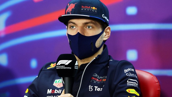 Verstappen e la Mercedes orribile: "Sì, crediamoci pure..."