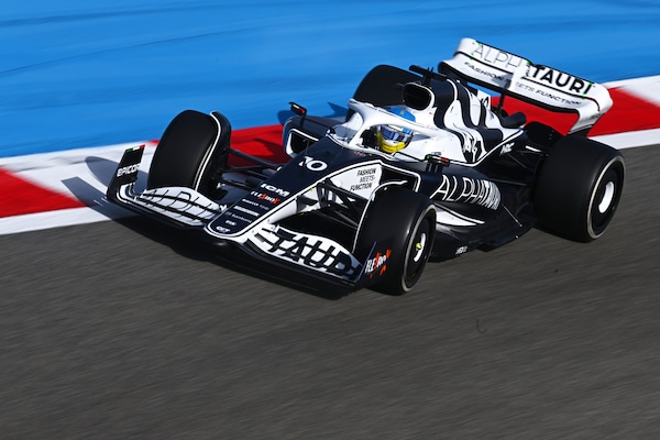 GP Bahrain FP1: Gasly davanti alle Ferrari, Verstappen 5°