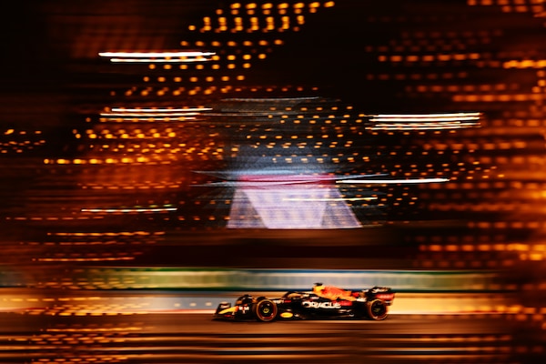 GP Bahrain FP2: comanda Verstappen, Leclerc 2°