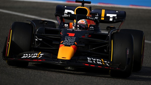 GP Bahrain, FP3: Verstappen davanti a Leclerc, Sainz investigato