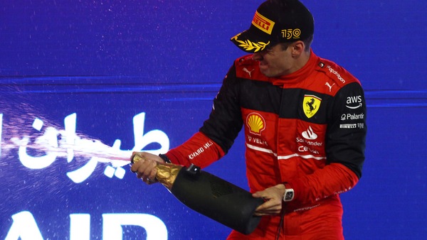 Leclerc, lo scherzo via radio fa tremare Binotto: "Il motore non va" VIDEO