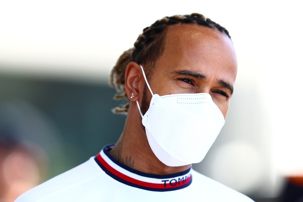 Hamilton esclude miracoli in 3 giorni e attende le novità