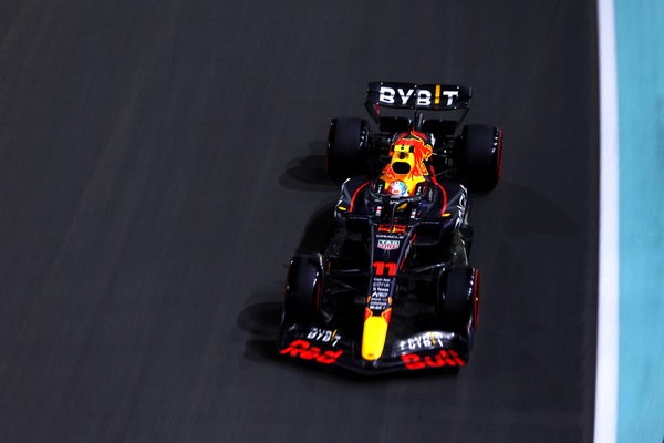 Perez: "Giro incredibile, non pensavamo di battere le Ferrari in qualifica"