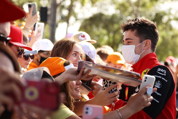 GP Australia: Leclerc pole confermata, nessuna penalità per la Ferrari