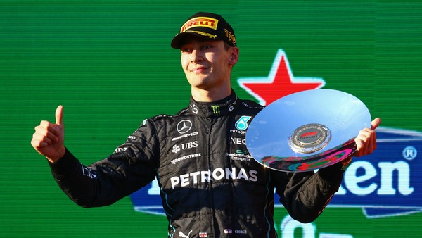 Russell: "Oggi due volte fortunati, ma alla fine siamo sul podio"