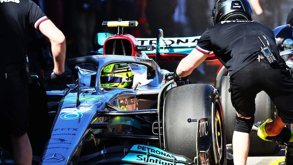 Mercedes chiede tempo, Wolff: "Siamo realisti"