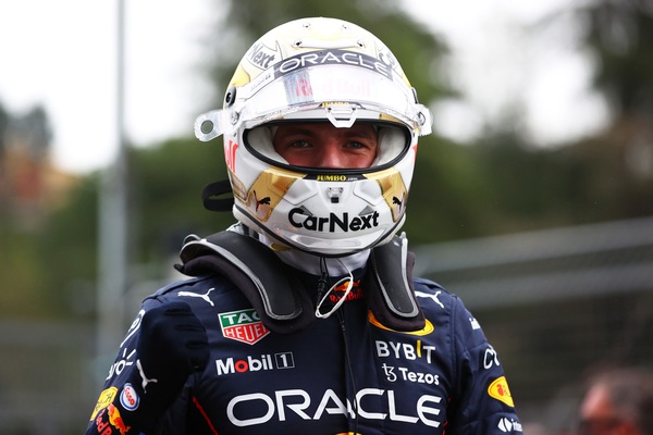 Verstappen: "Qualifica frenetica, condizioni difficili ed Imola ti punisce se sbagli"