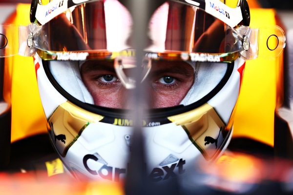 Verstappen tra fiducia e battute: "Dovrei chiamare mio padre per i rally..."