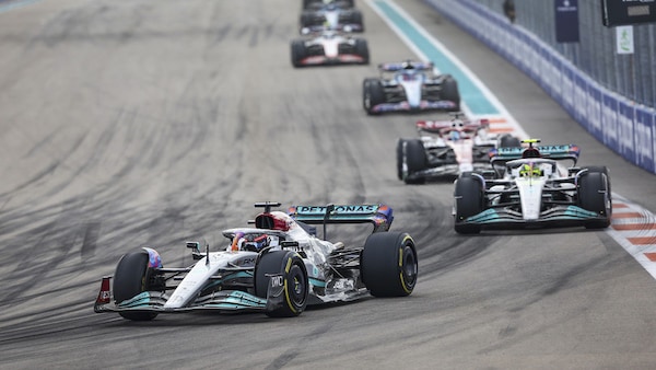 Mercedes e il pit di Hamilton: "Non c'era una scelta giusta"