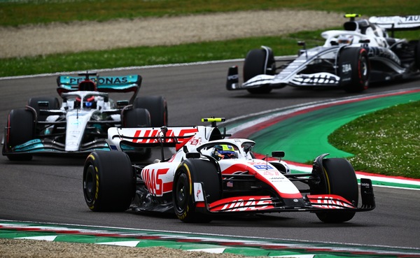 Schumacher, Steiner attende i primi punti