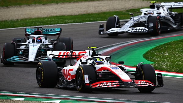 Schumacher, Steiner attende i primi punti