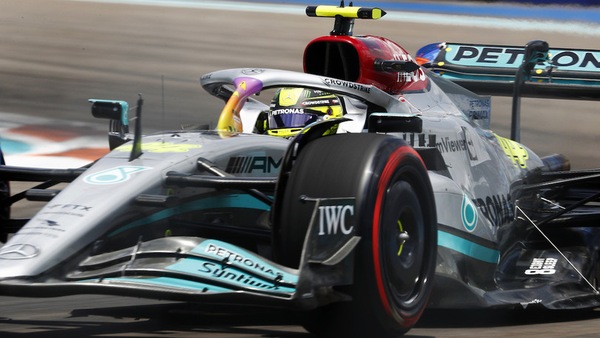 Mercedes, sviluppi in pista aspettando il Montmelò