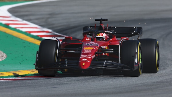 GP Spagna, FP2: Leclerc al top, si rivedono le Mercedes