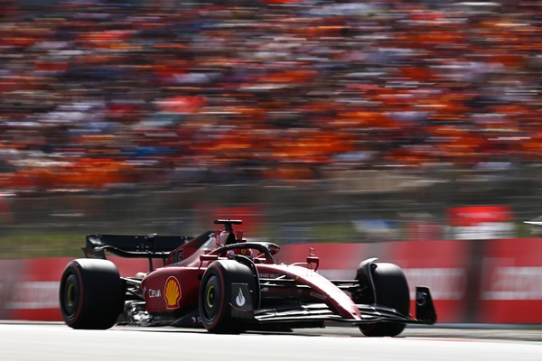 GP Spagna, qualifiche: pole strepitosa di Leclerc, battuto Verstappen