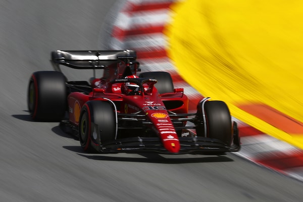 Leclerc: "Macchina fantastica, per vincere servirà la gestione delle gomme"