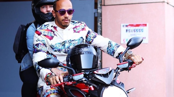 Hamilton e il potenziale Mercedes: "Basta alti e bassi"