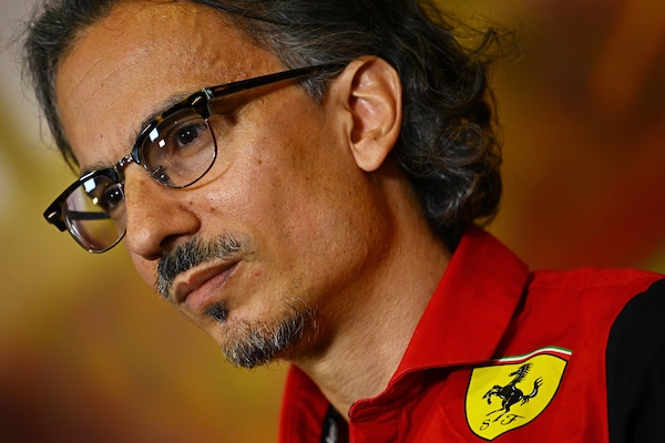 Mekies: "Felici di aver fatto una Ferrari così competitiva"