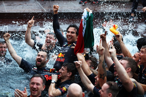 Perez rinnova con Red Bull, è ufficiale: ecco fino a quando