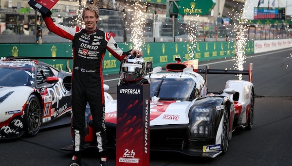 24 Ore Le Mans, Hyperpole: Hartley beffa Kobayashi