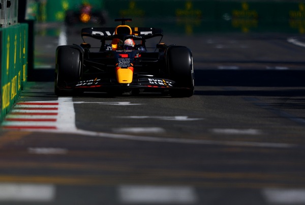GP Azerbaijan: Ferrari, doppio tracollo! È ancora doppietta Red Bull