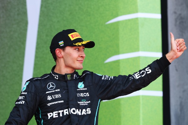 Russell: "Mercedes affidabile, ora ci serve performance"