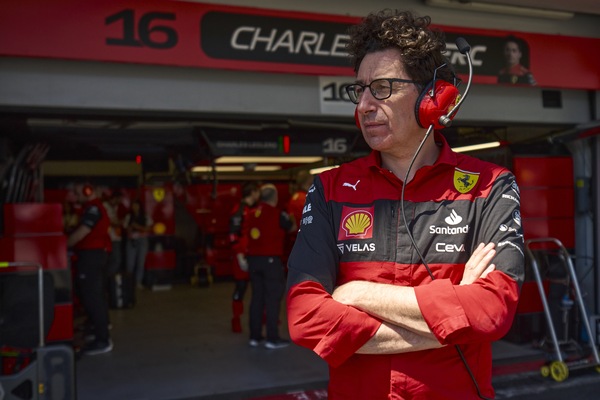 Binotto: "Affidabilità delle Ferrari? È un problema, stiamo pagando i miglioramenti"