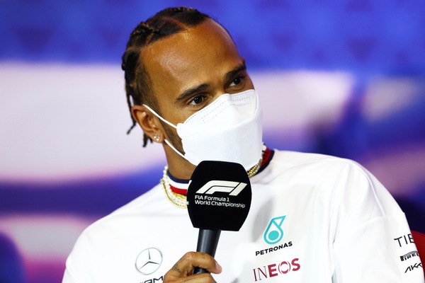 Hamilton: Piquet e altri sono voci del passato. Ai team chiede impegni concreti