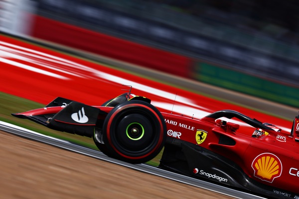 GP Gran Bretagna, FP2: Sainz precede Hamilton e Norris