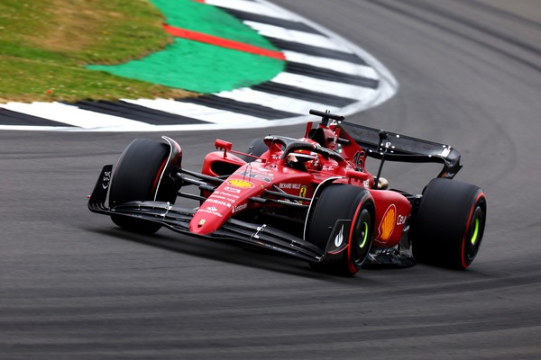 F1 GP Gran Bretagna: prima pole per Sainz, il film della qualifica