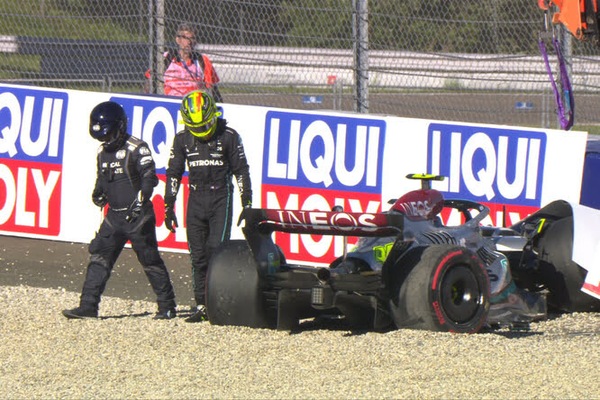 Qualifiche GP Austria da incubo per la Mercedes: Hamilton e Russell a muro
