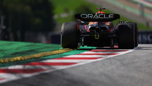 Track limits, Verstappen vuole la ghiaia